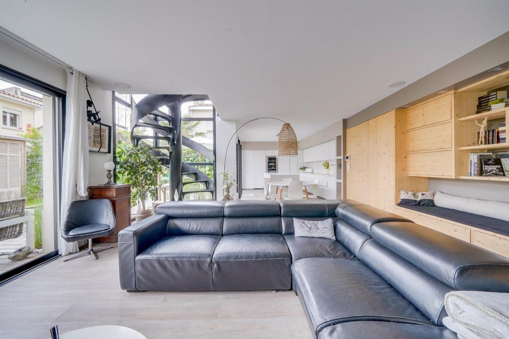 Spacious Bordeaux Family Home With Swimming Pool Kültér fotó